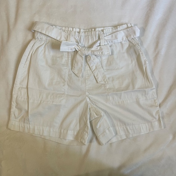 White Cargo Linen like Sanctuary "Standard Surplus" Shorts - Picture 3 of 5